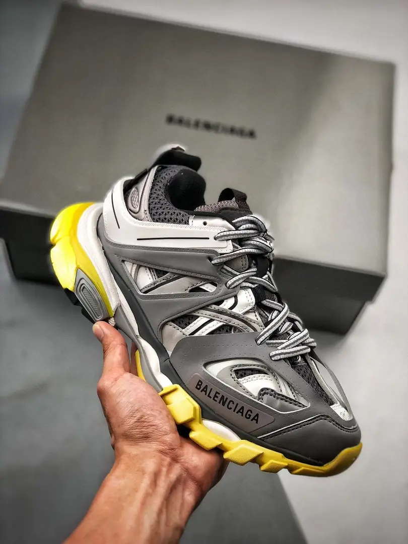 Kng484  Brand Balenciaga  (high quality 1:1 ) 120$ 880 gallery