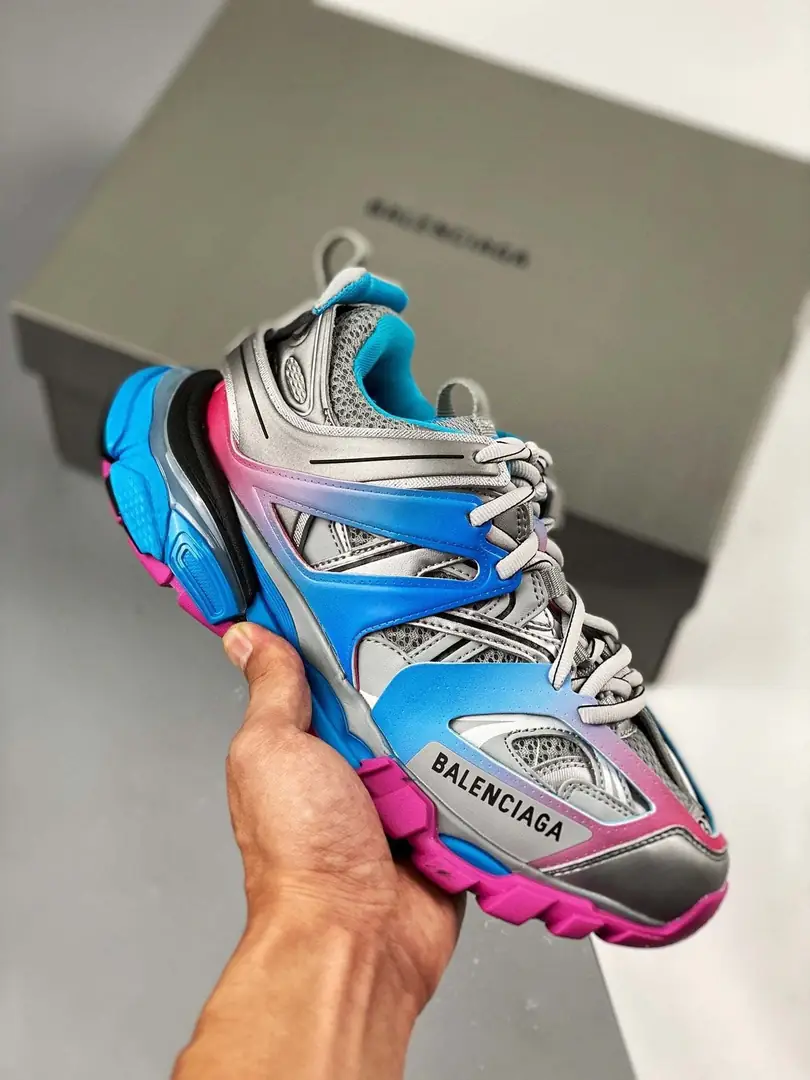 Kng484  Brand Balenciaga  (high quality 1:1 ) 120$ 880 gallery