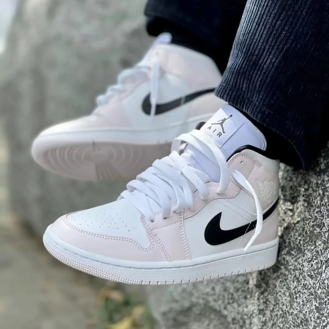 Kng546  AJ SB 300 40$ gallery