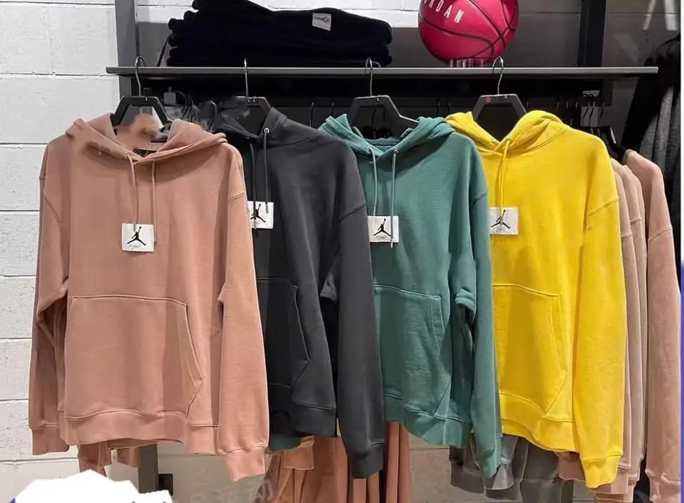 Kng549  AJ  235🤴🏾 32$ gallery