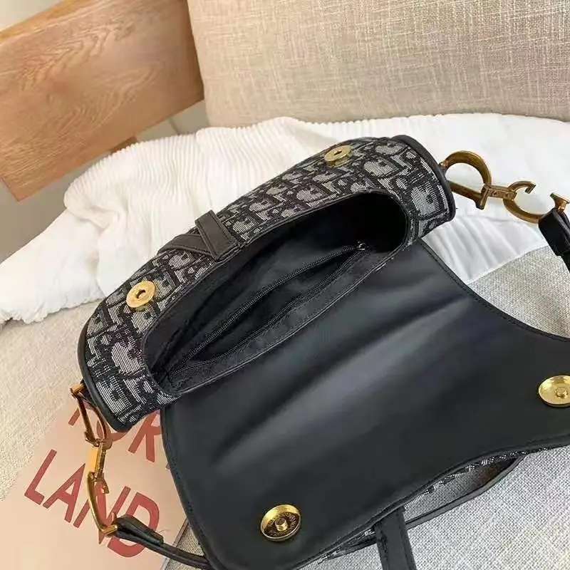 Kng599 Dior  430 58$ gallery