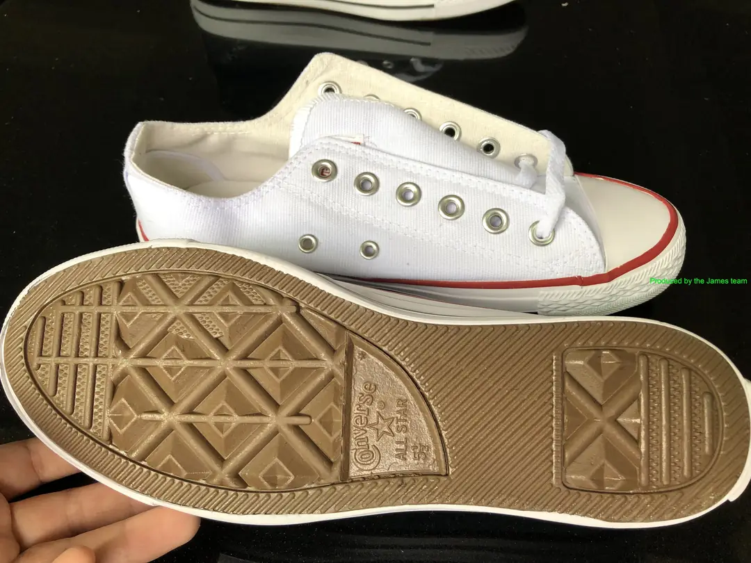 Kng627 Converse 180🤴🏾 24.99$ gallery