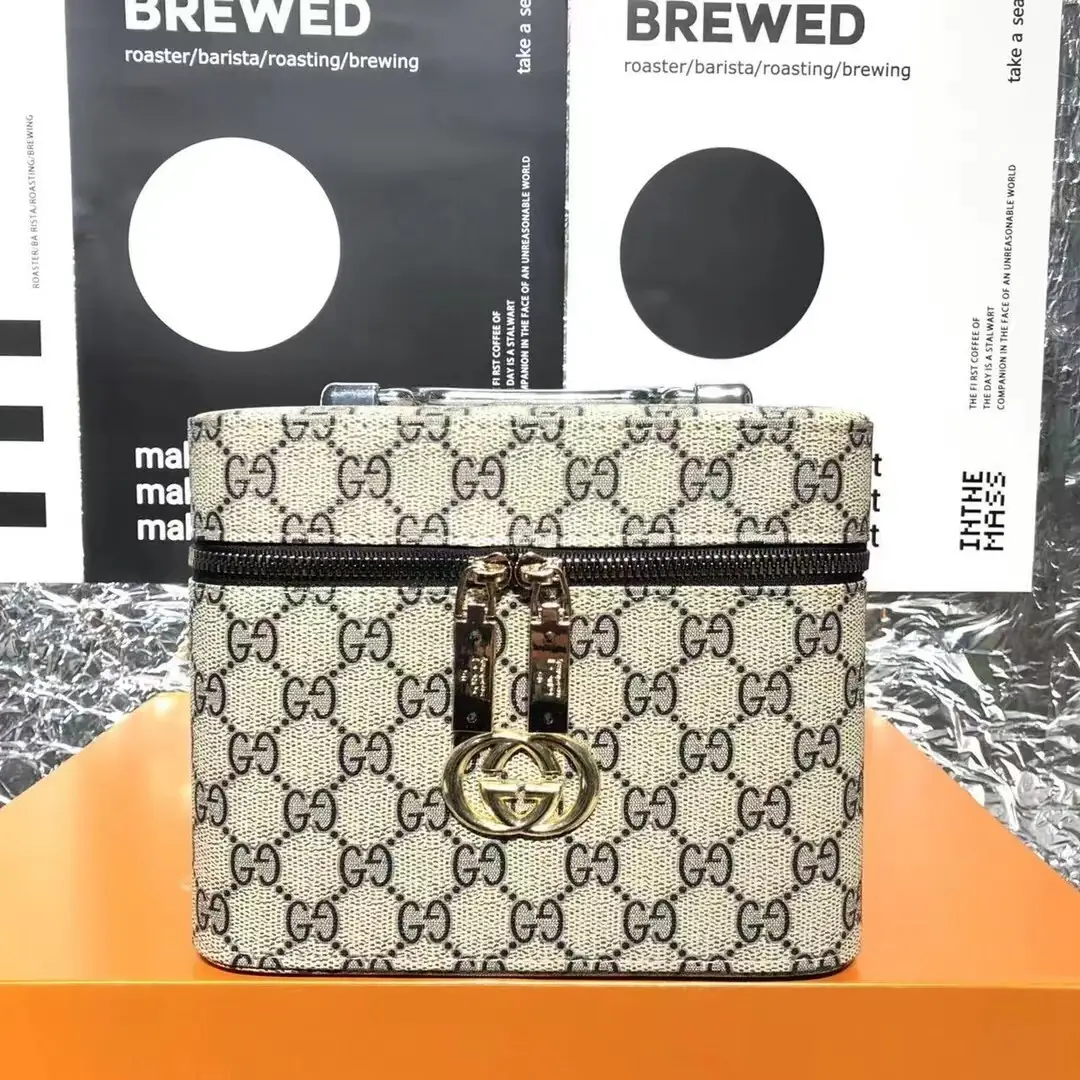 Kng642  GUCCI 5AAAAA 49.99$ 365 gallery