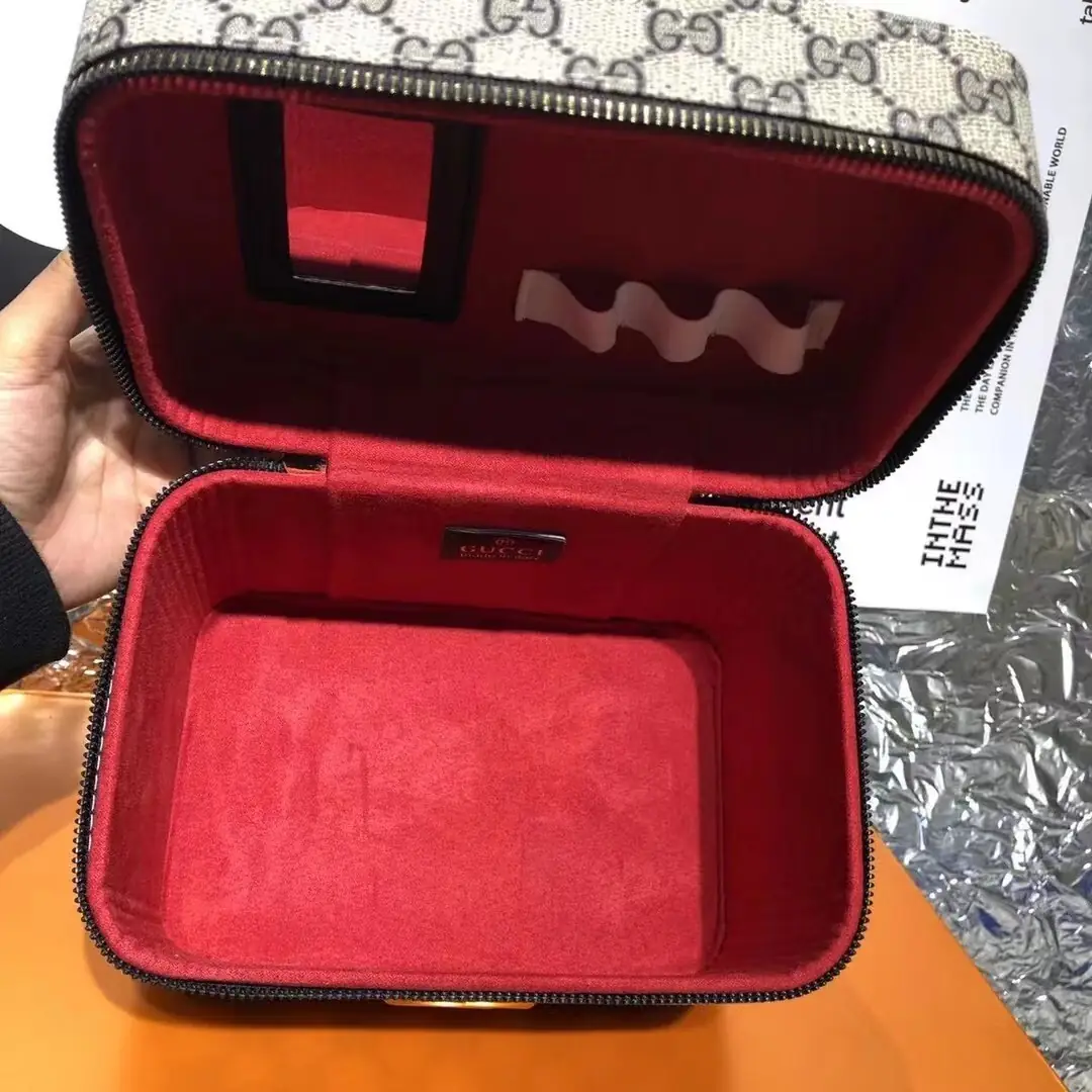 Kng642  GUCCI 5AAAAA 49.99$ 365 gallery