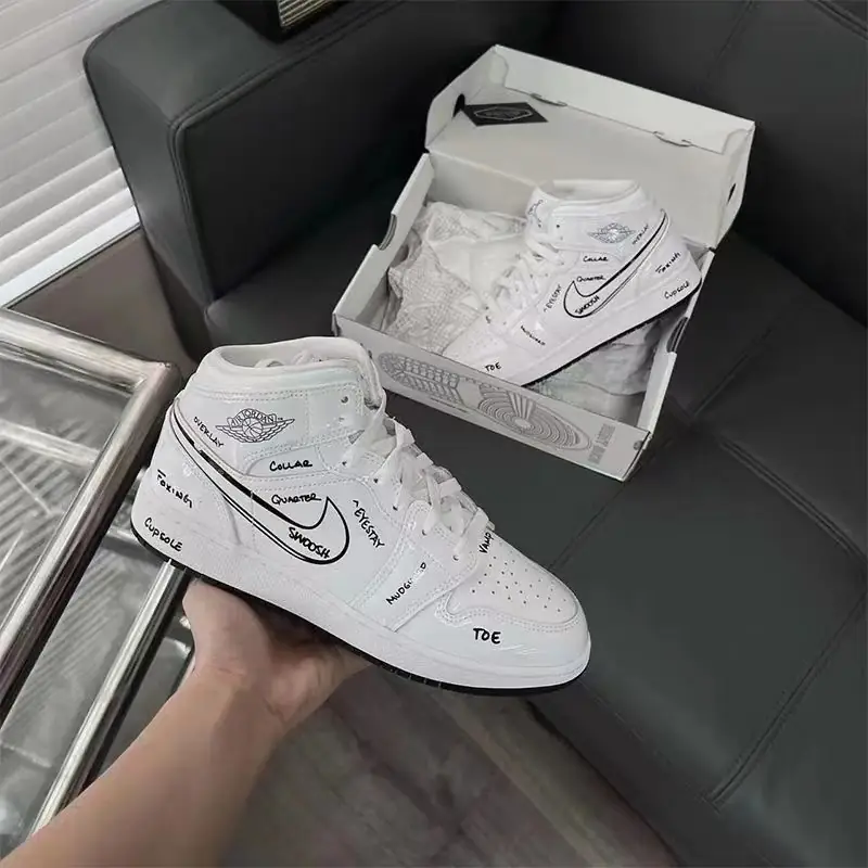 Kng661 NIKE TOP 5A  355🤴🏾 48$ gallery