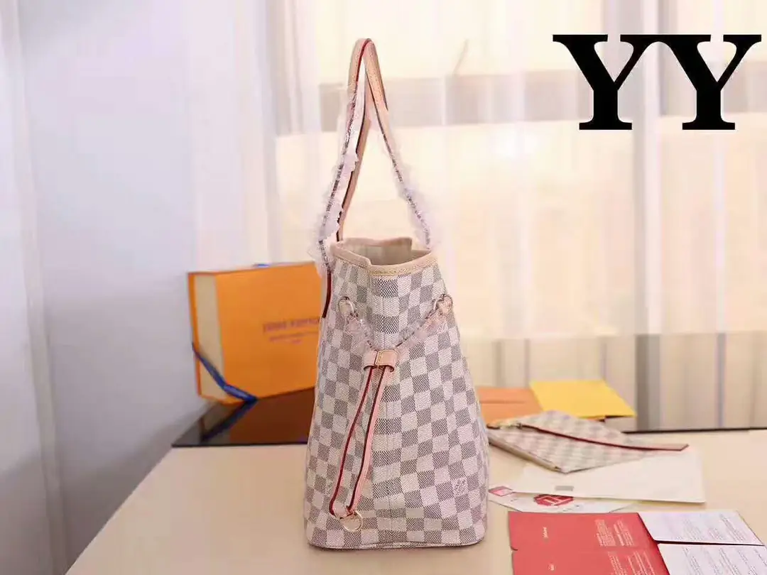 Kng83   Louis Vuitton 220🤴🏾  29$ gallery