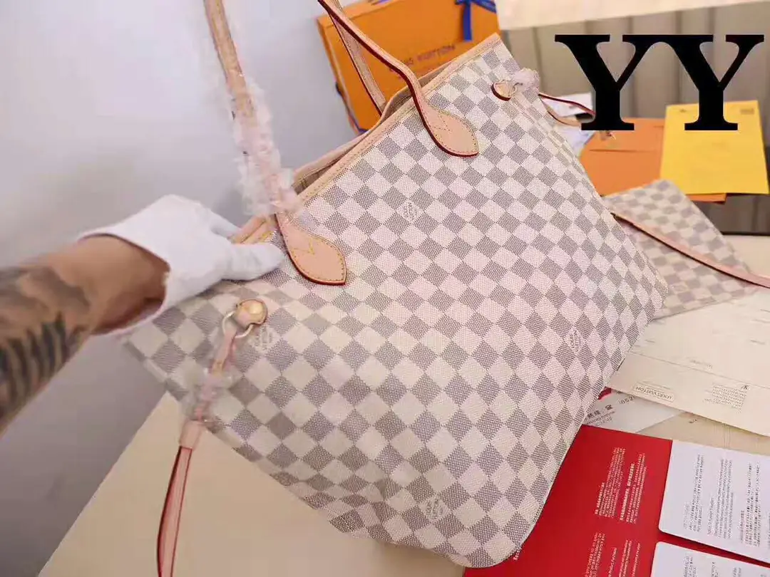 Kng83   Louis Vuitton 220🤴🏾  29$ gallery