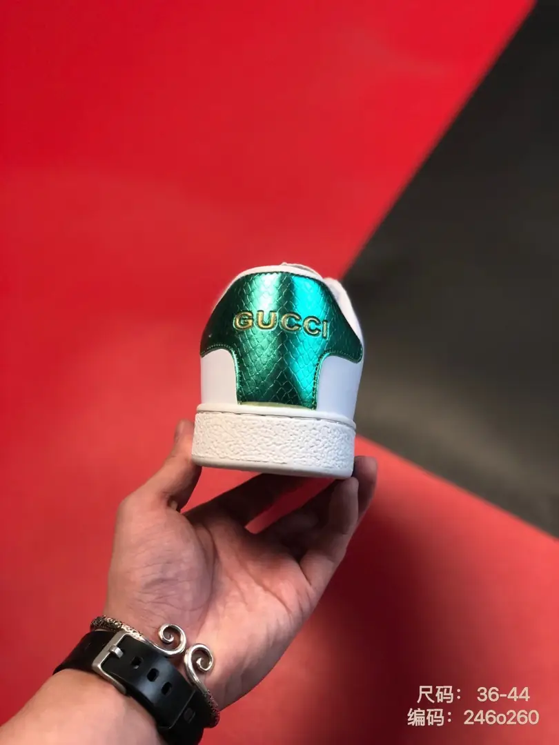 Kng912  Gucci 5A+ BOX 340🤴🏾 48$ gallery