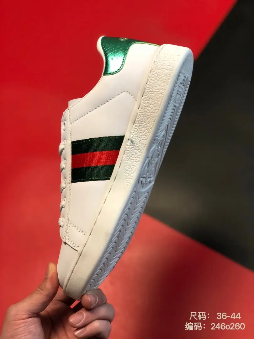 Kng912  Gucci 5A+ BOX 340🤴🏾 48$ gallery