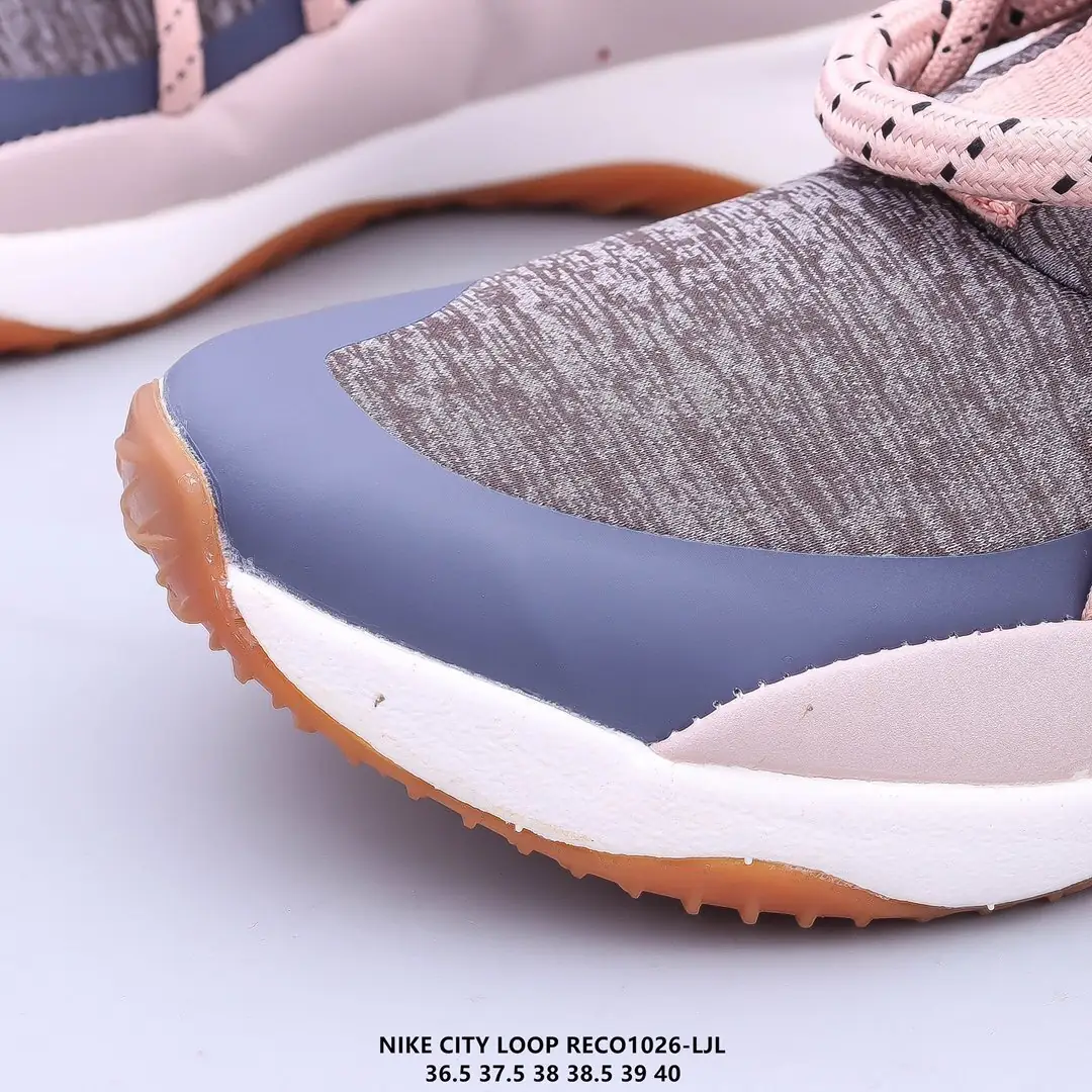 Kng934 Nike W  300🤴🏾 41.5$ gallery