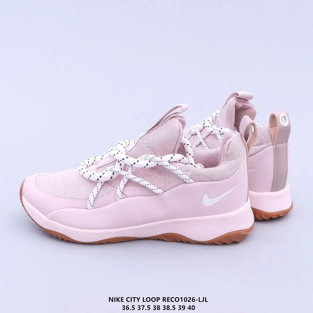 Kng934 Nike W  300🤴🏾 41.5$ gallery