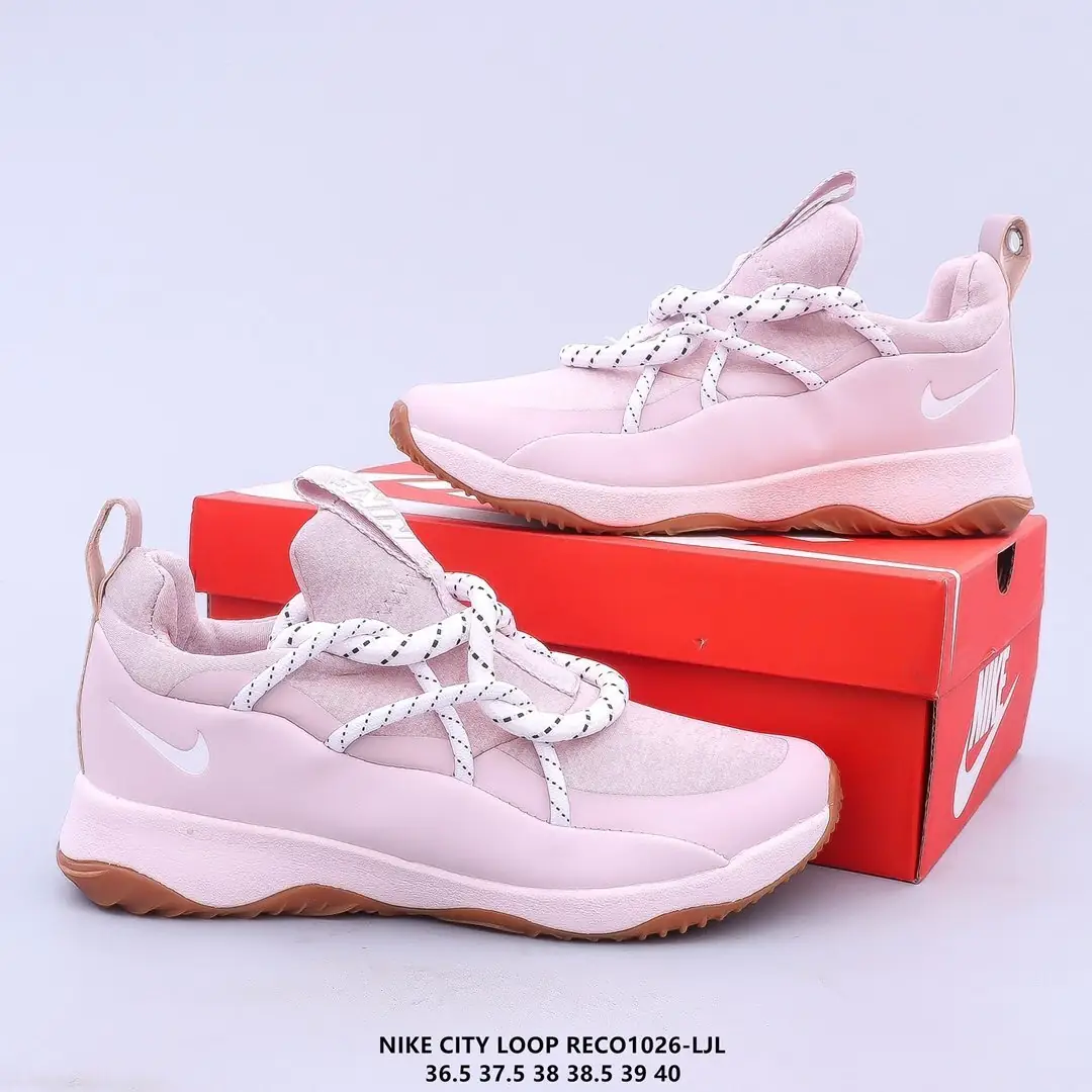 Kng934 Nike W  300🤴🏾 41.5$ gallery