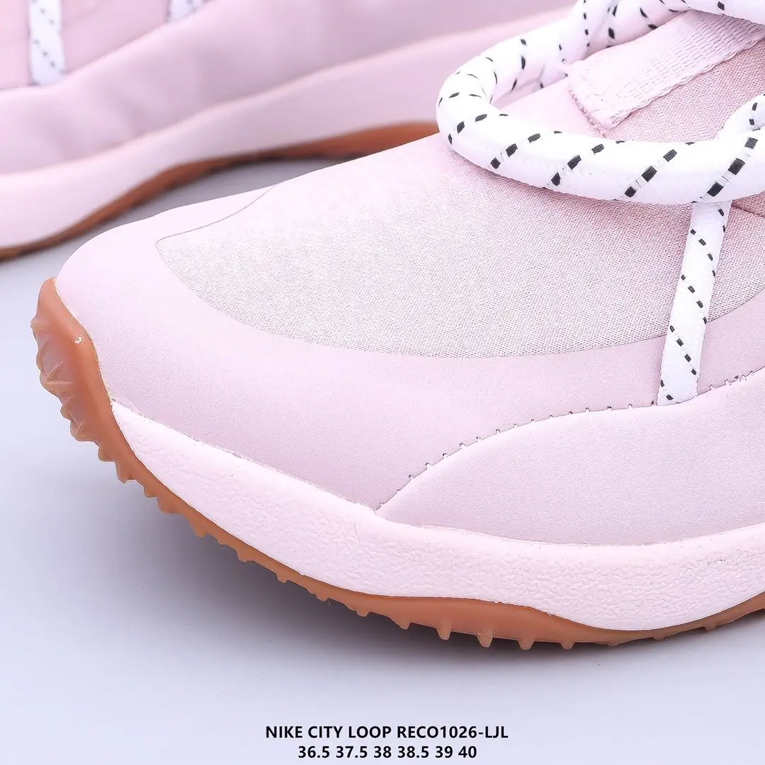 Kng934 Nike W  300🤴🏾 41.5$ gallery