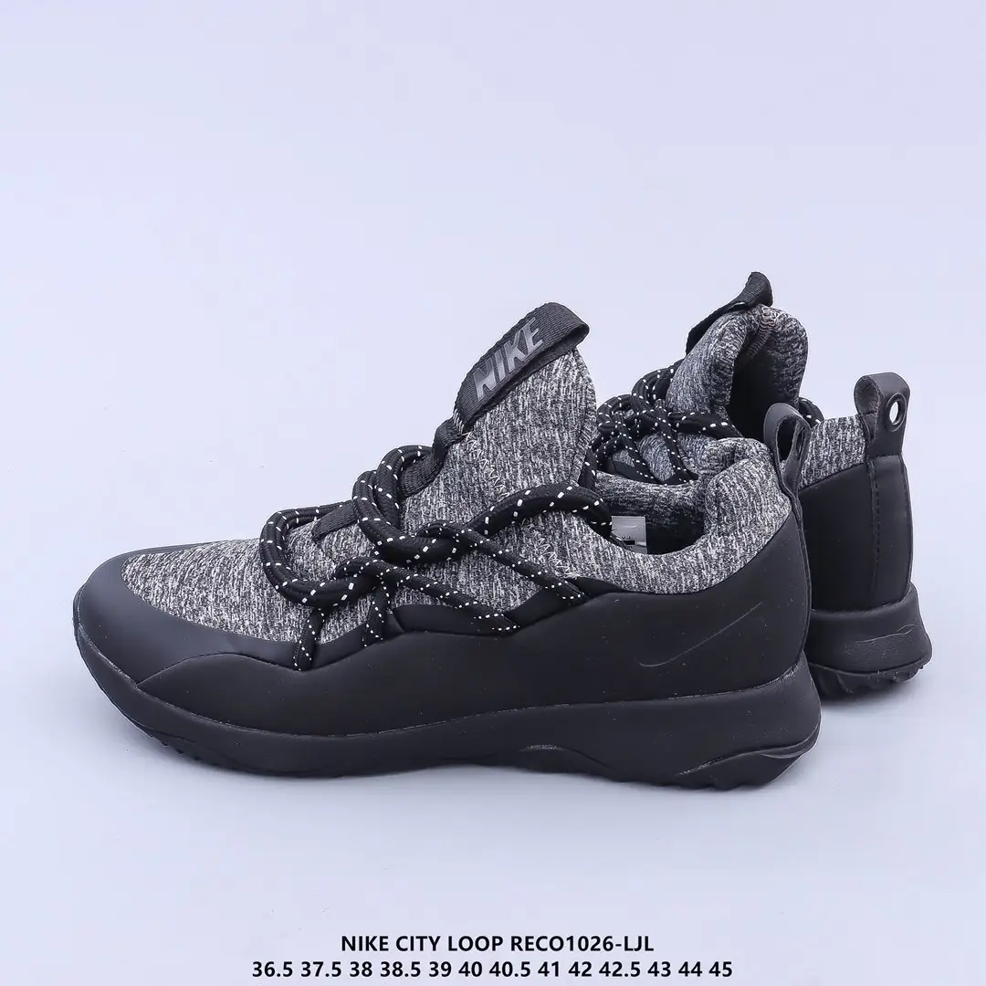 Kng934 Nike W  300🤴🏾 41.5$ gallery