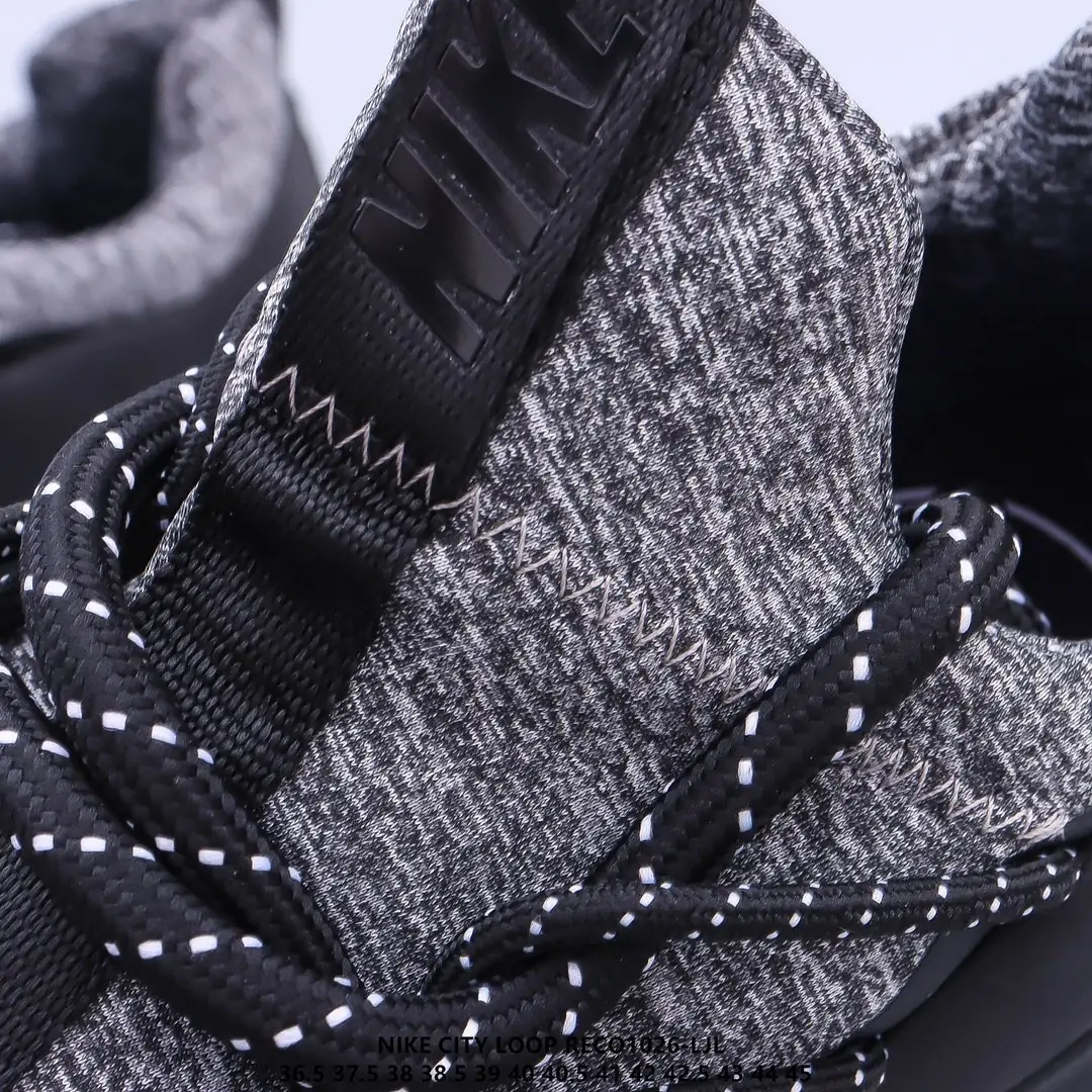 Kng934 Nike W  300🤴🏾 41.5$ gallery