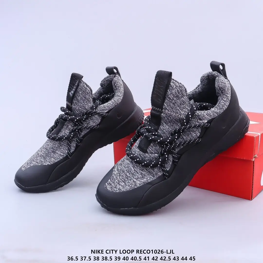 Kng934 Nike W  300🤴🏾 41.5$ gallery