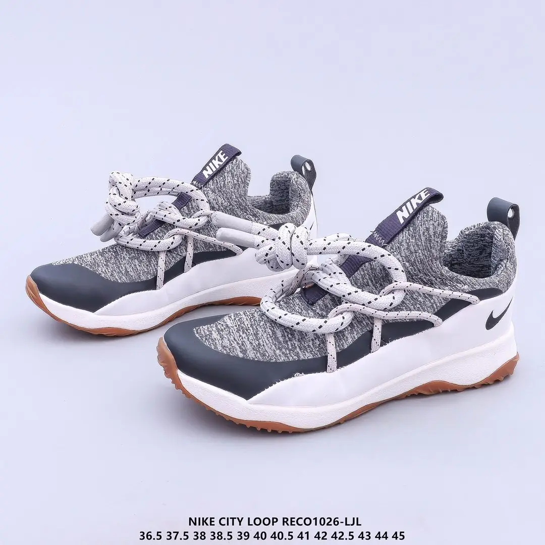 Kng934 Nike W  300🤴🏾 41.5$ gallery