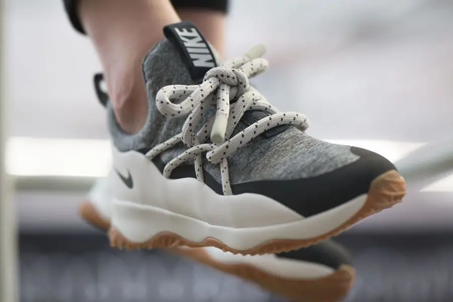 Kng934 Nike W  300🤴🏾 41.5$ gallery