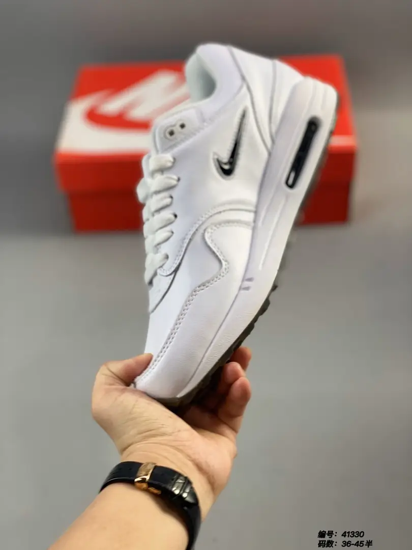 Kng955 Nike Air Max  360🤴🏾 $50 gallery