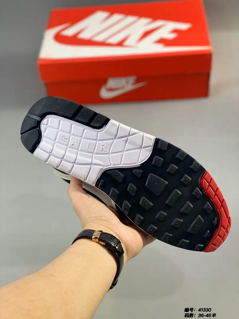 Kng955 Nike Air Max  360🤴🏾 $50 gallery