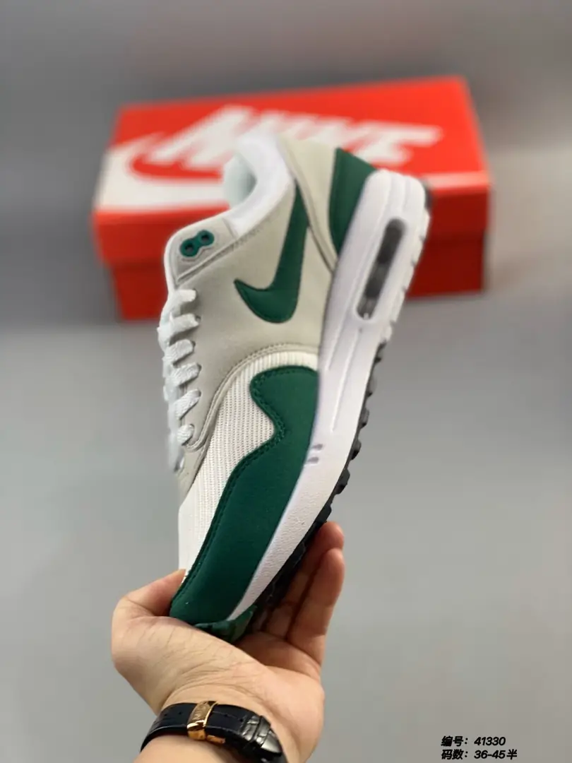 Kng955 Nike Air Max  360🤴🏾 $50 gallery