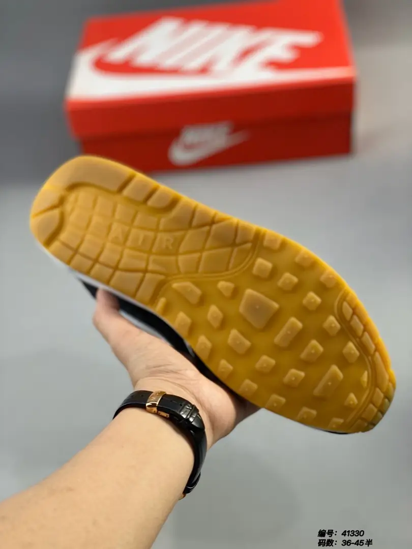 Kng955 Nike Air Max  360🤴🏾 $50 gallery