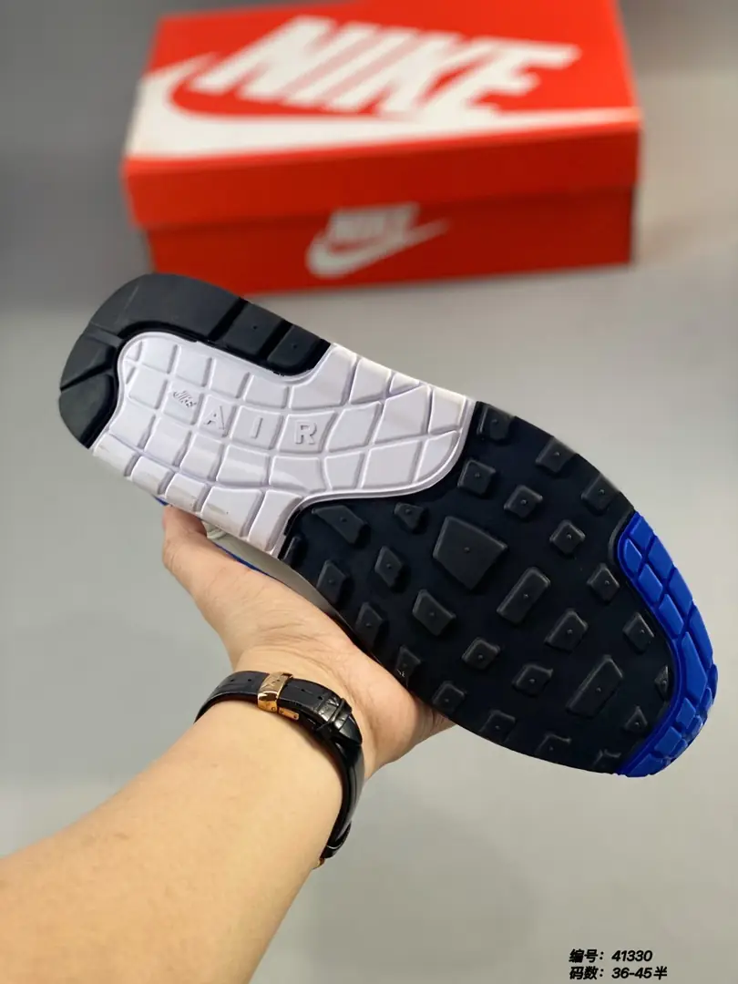 Kng955 Nike Air Max  360🤴🏾 $50 gallery