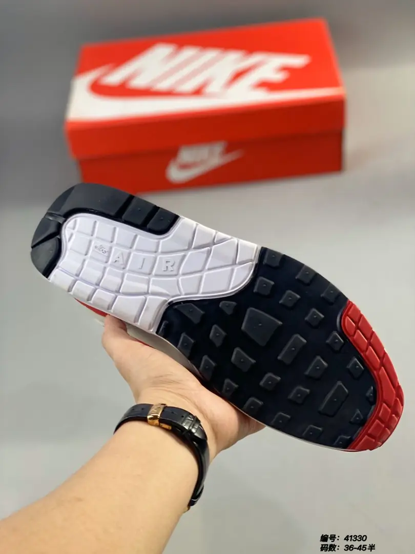 Kng955 Nike Air Max  360🤴🏾 $50 gallery