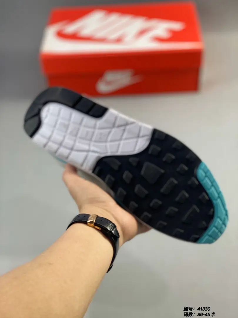 Kng955 Nike Air Max  360🤴🏾 $50 gallery