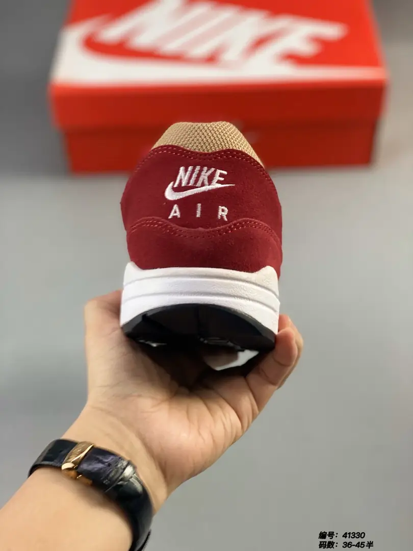 Kng955 Nike Air Max  360🤴🏾 $50 gallery