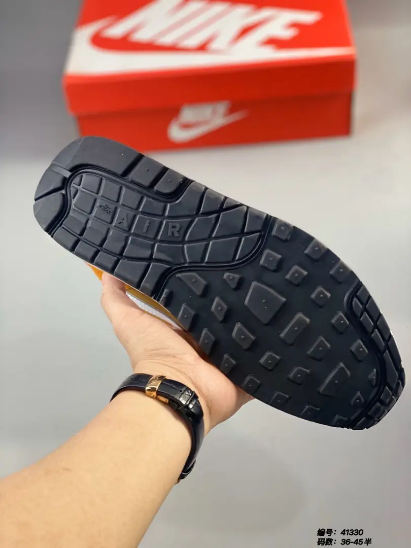 Kng955 Nike Air Max  360🤴🏾 $50 gallery