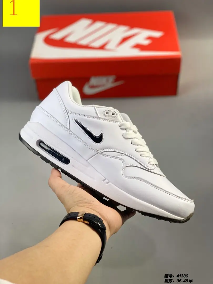 Kng955 Nike Air Max  360🤴🏾 $50 gallery