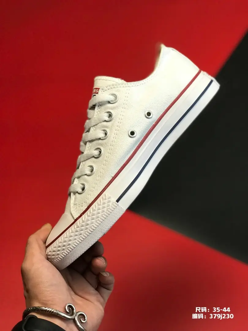 M1009  CONVERSE $35.24 gallery
