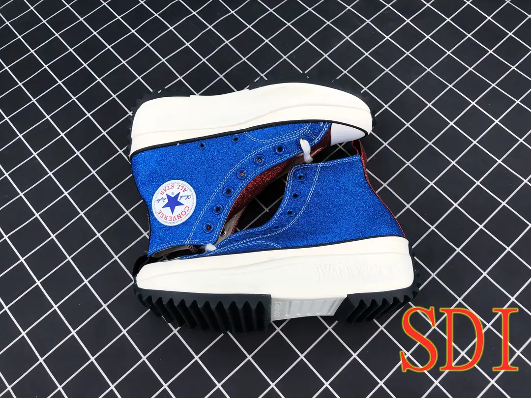 M101 50.03$ J.W. Anderson x Converse chuck Run Star Hike1970s British gallery