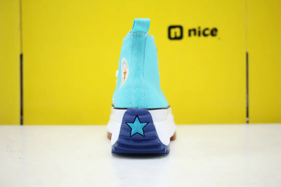 M101 50.03$ J.W. Anderson x Converse chuck Run Star Hike1970s British gallery