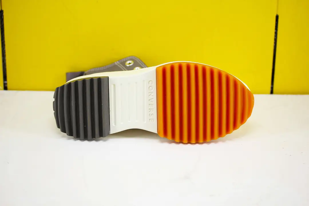 M101 50.03$ J.W. Anderson x Converse chuck Run Star Hike1970s British gallery