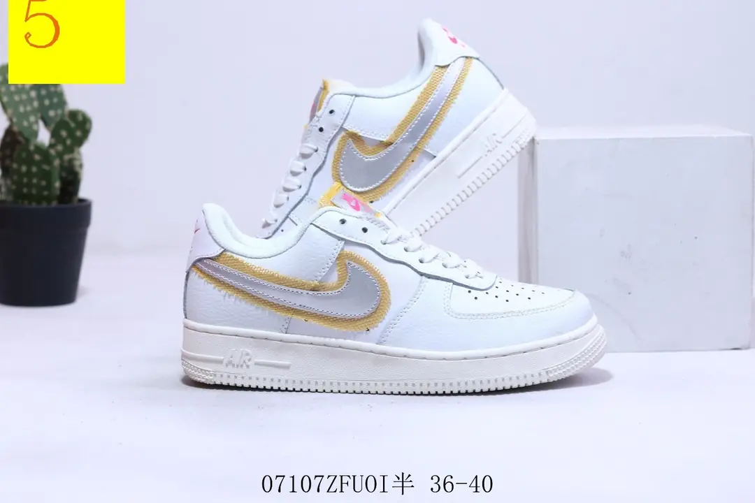 M1022 Nike Air Force 1  $37.64 gallery