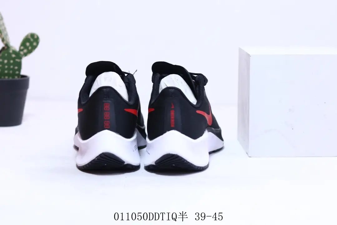 M1034 Nike Air Zoom  42.14$ gallery