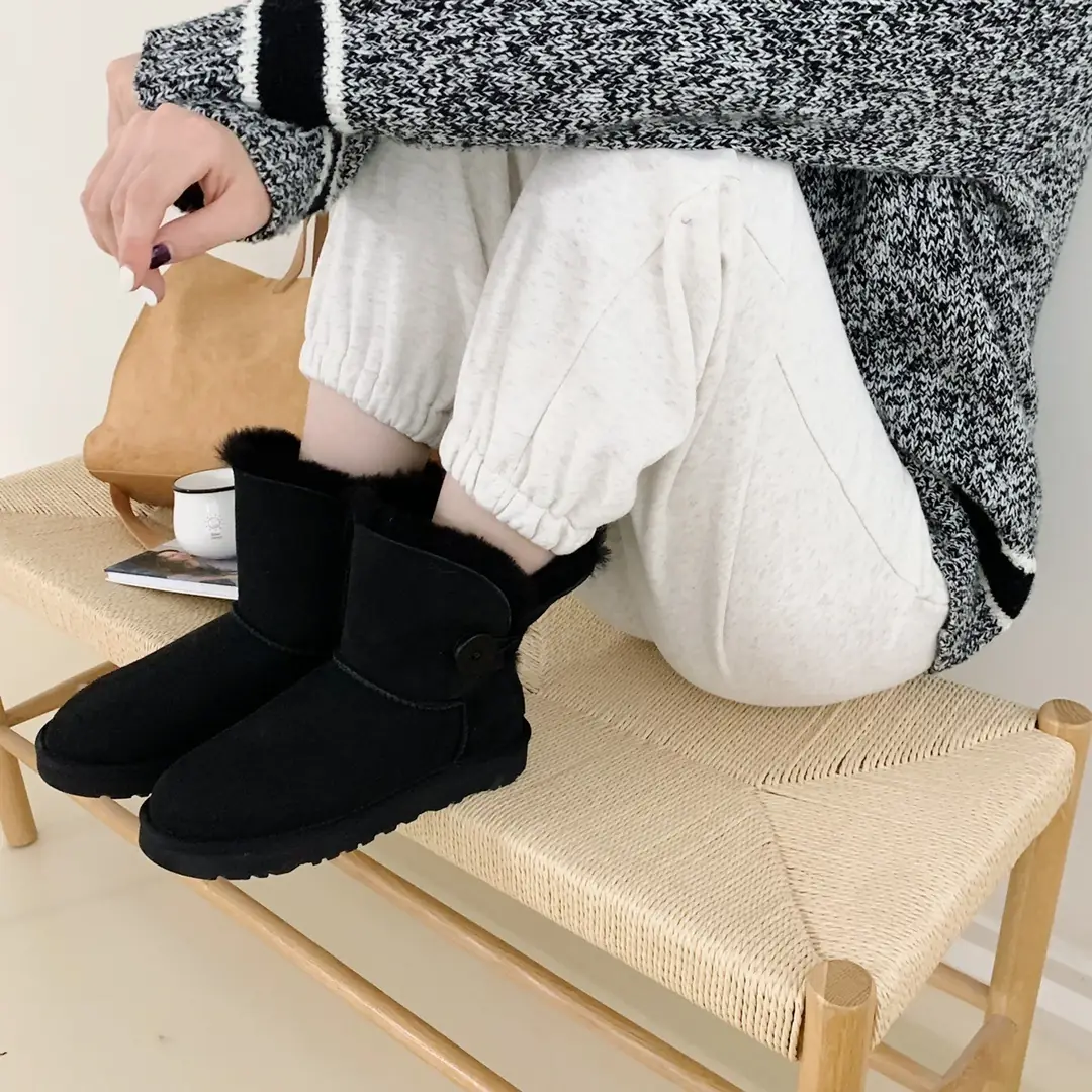 M1063 UGG  $51.83 gallery