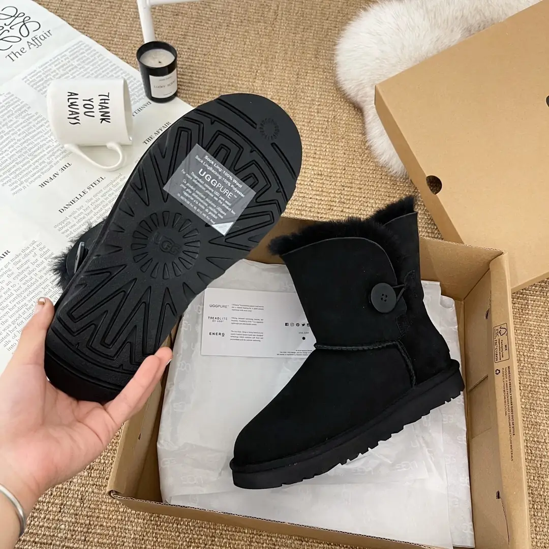 M1063 UGG  $51.83 gallery