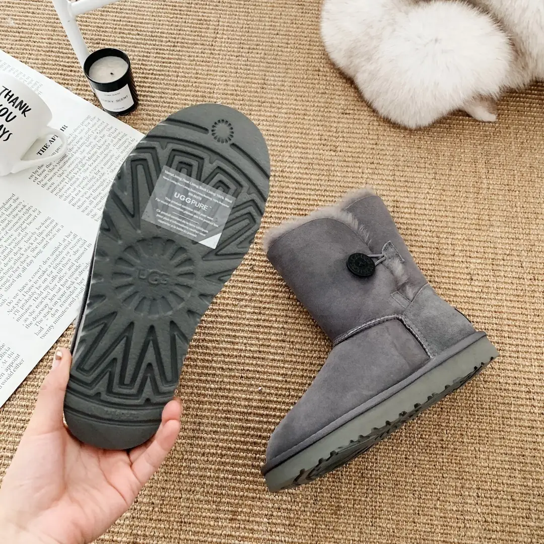 M1063 UGG  $51.83 gallery