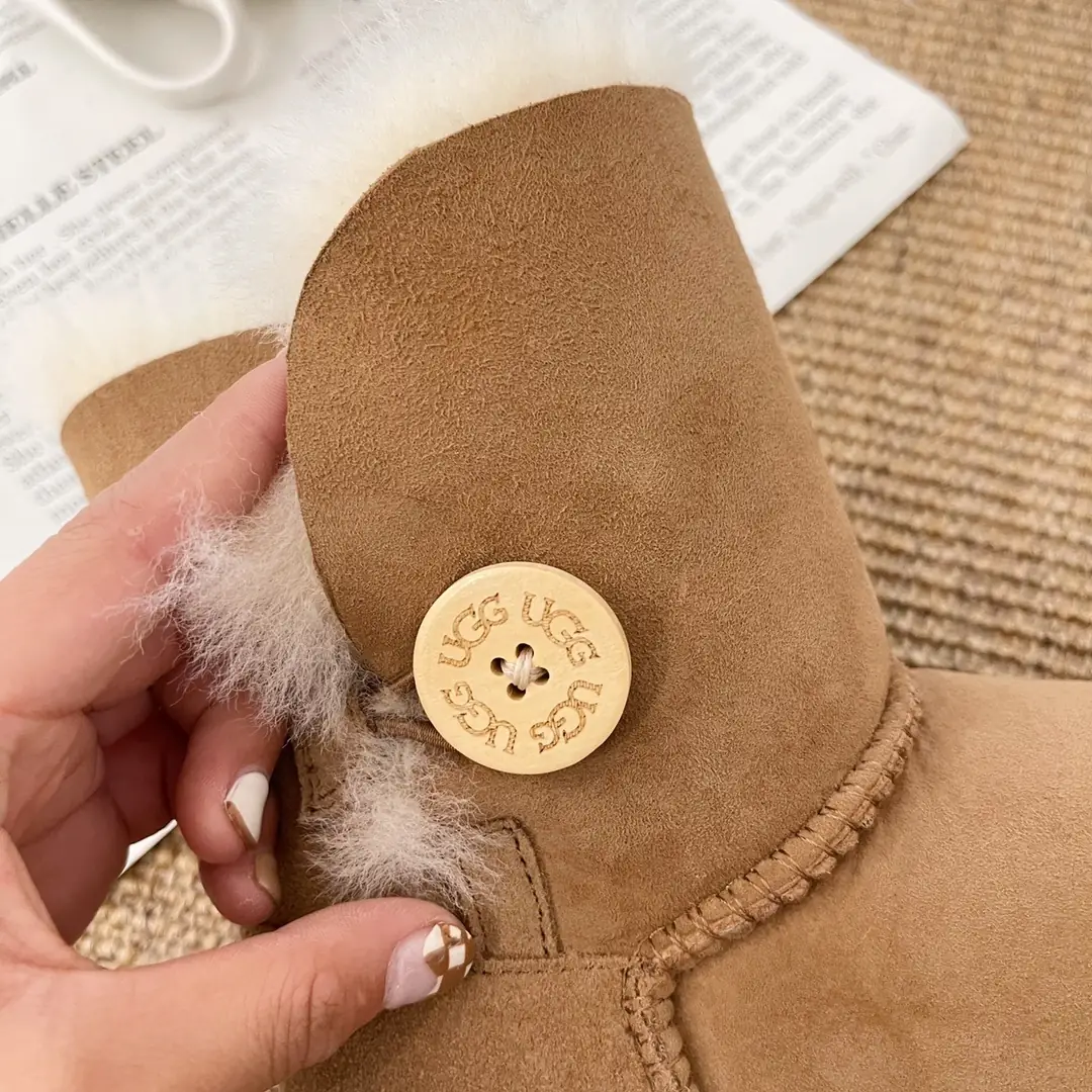 M1063 UGG  $51.83 gallery