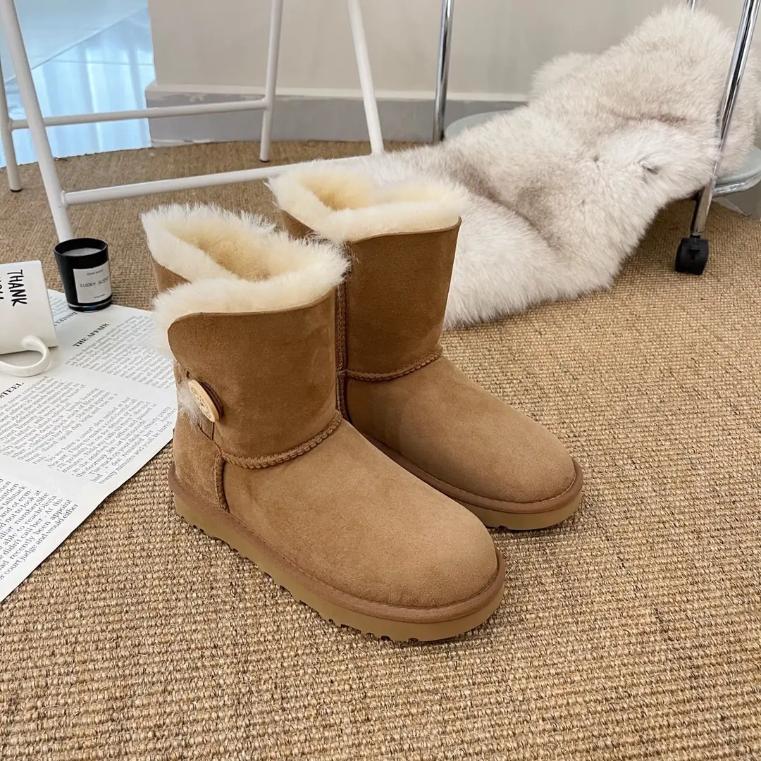 M1063 UGG  $51.83 gallery