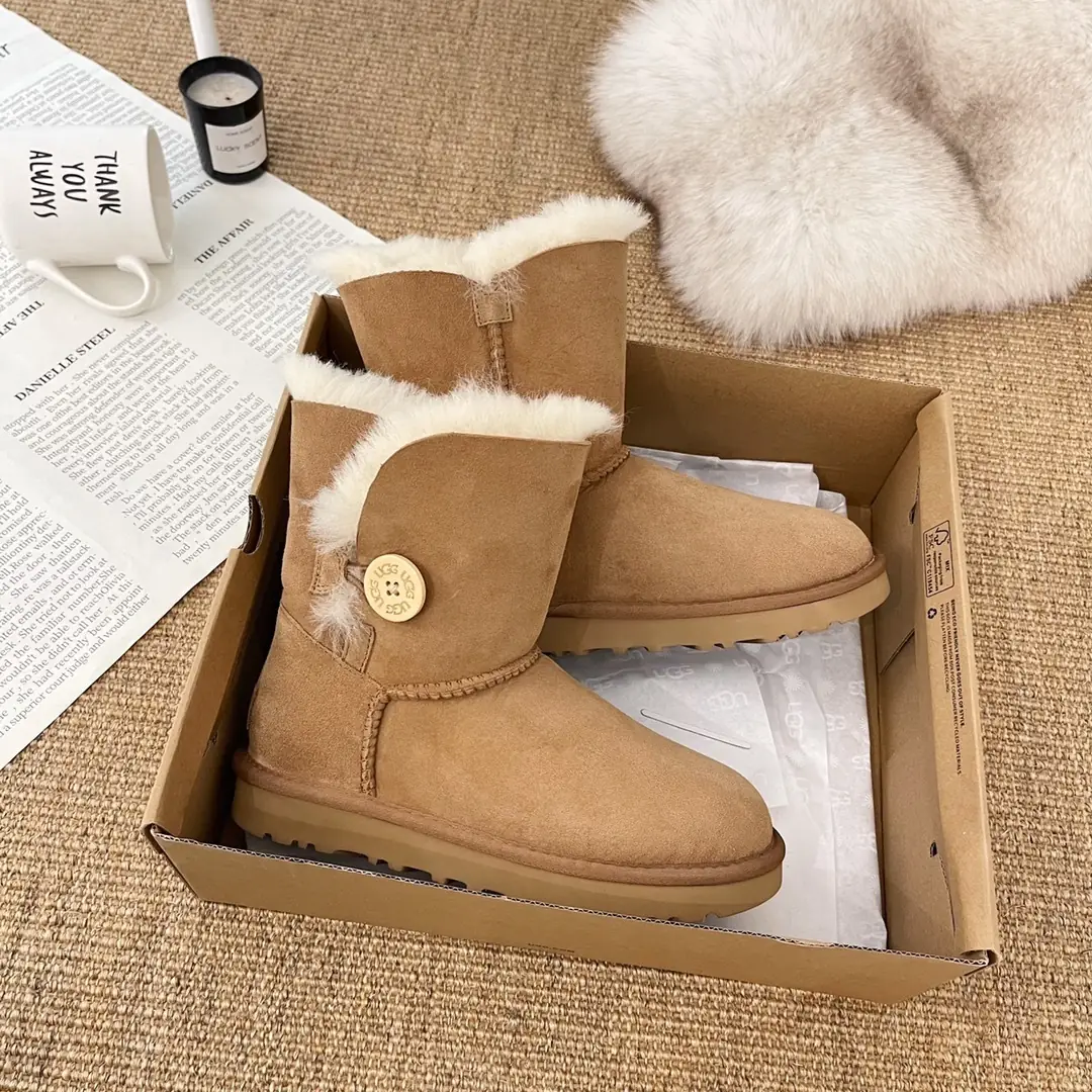 M1063 UGG  $51.83 gallery