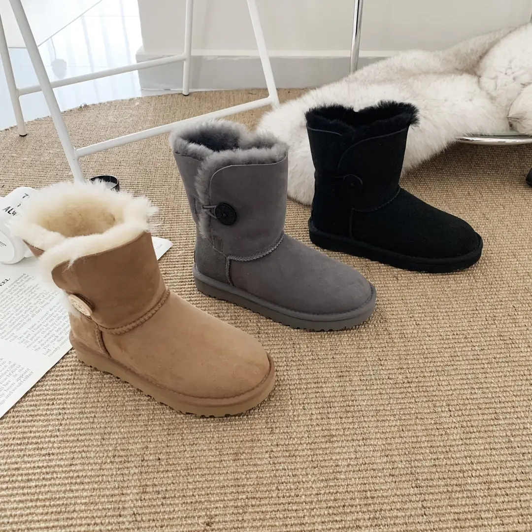 M1063 UGG  $51.83 gallery