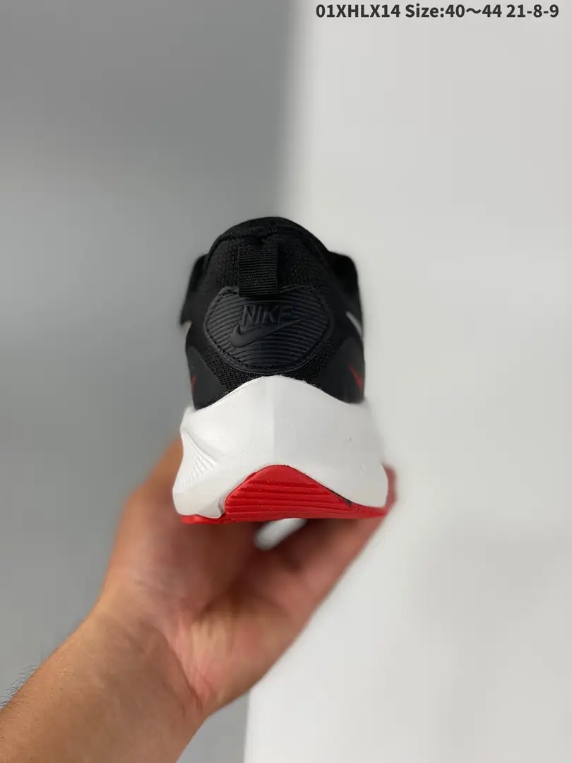 M1133  Nike Zoom   45.66$ gallery