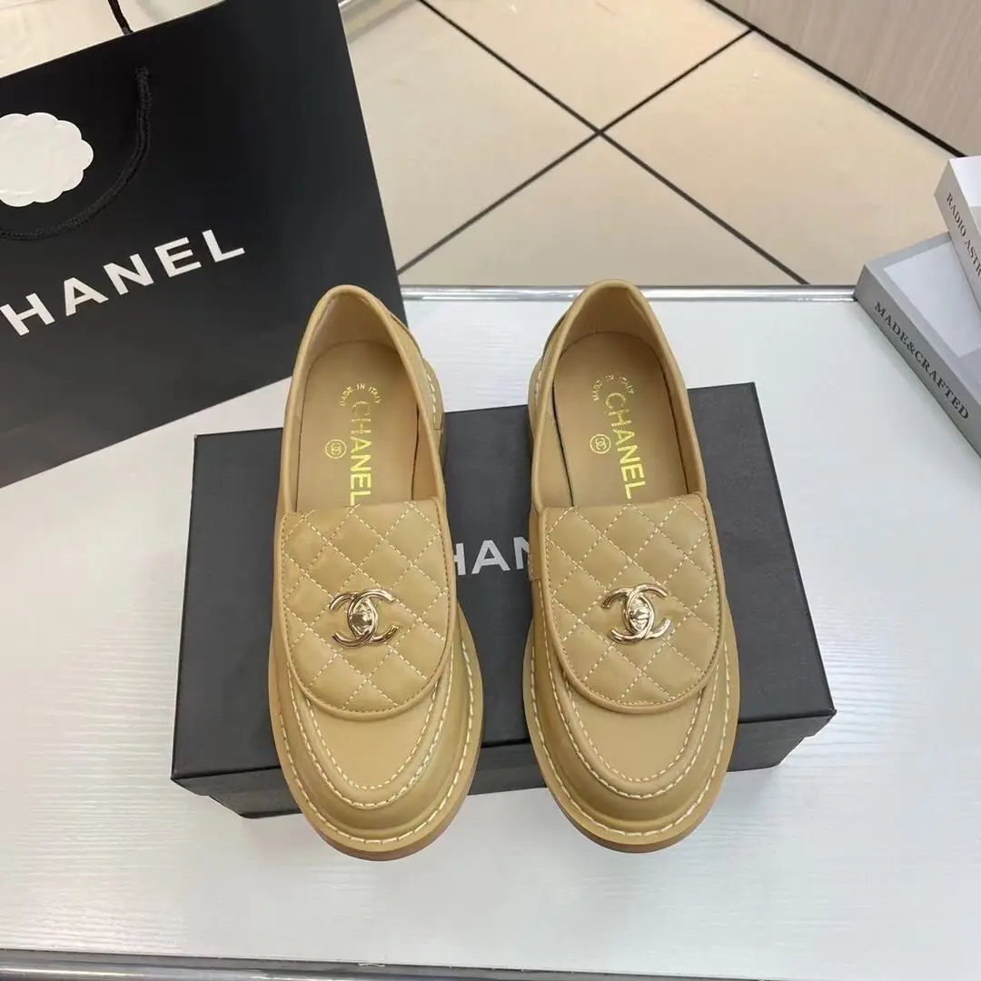 M1141Chanel 68.88$ gallery