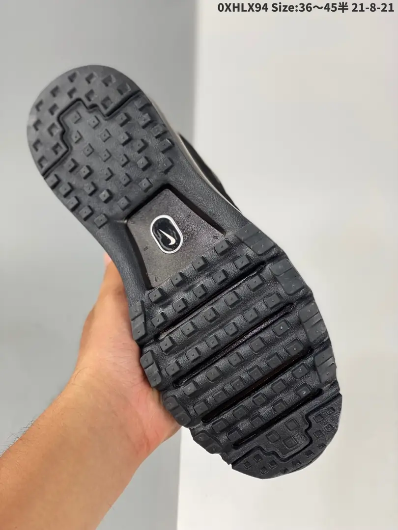 M1143  NIKE Air Max   42.22$ gallery