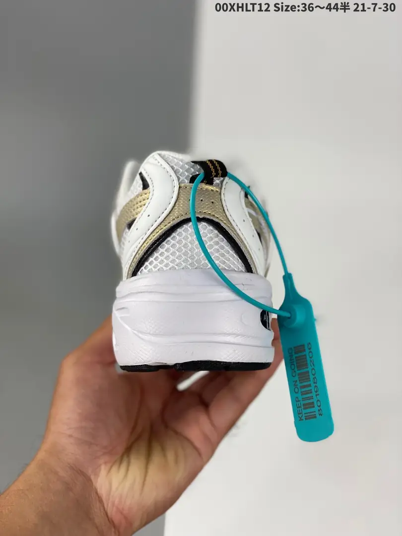 M1153   NewBalance    43.56$ gallery