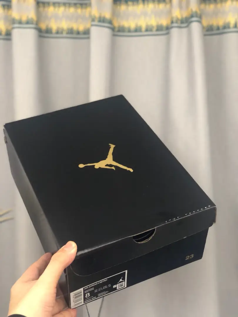 M1168   Nike Air Jordan 1  49.66$ gallery